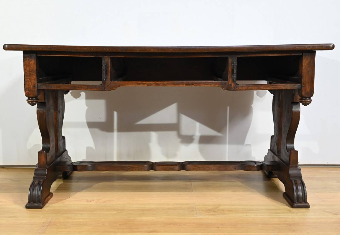 Oak Desk Table, Neo-Gothic style – Early 20th century