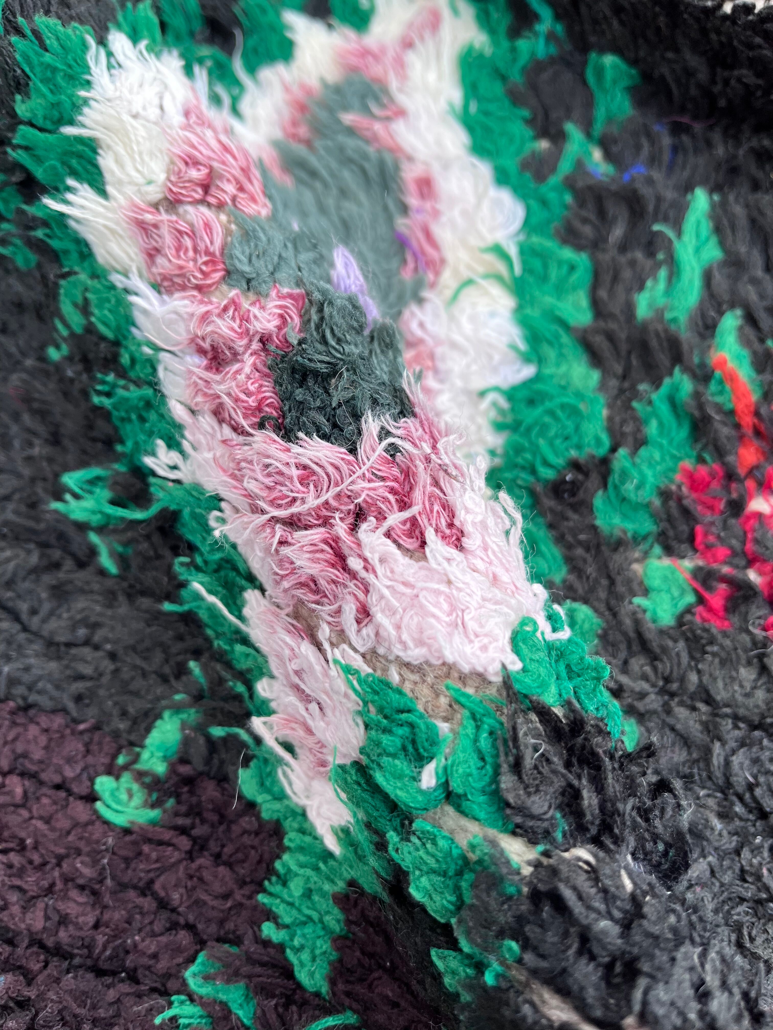 Vintage Moroccan rug berbere