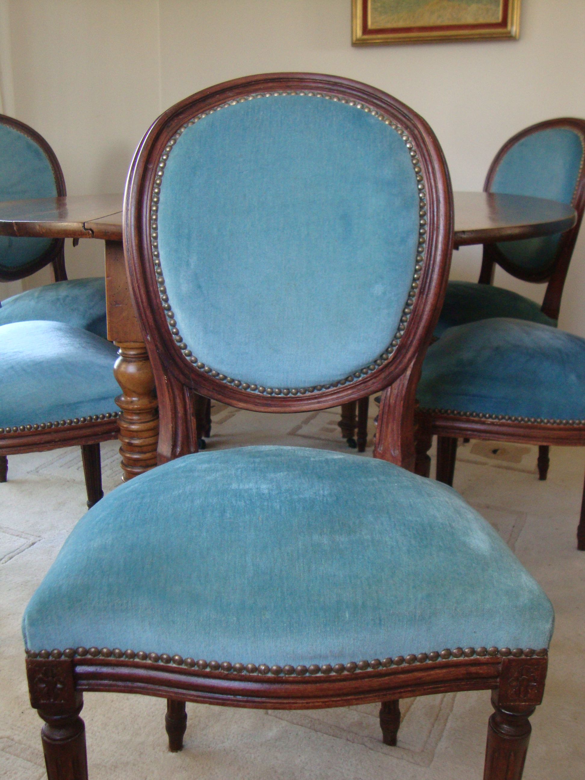 6 walnut and velvet medallion chairs, Louis XVI style