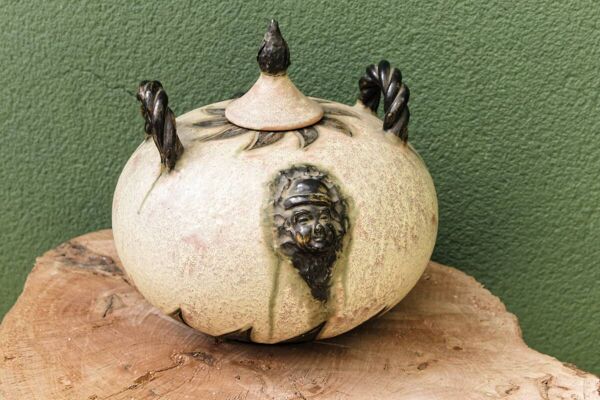 Pot couvert, soupière, Sylvain Hublet, Belgique