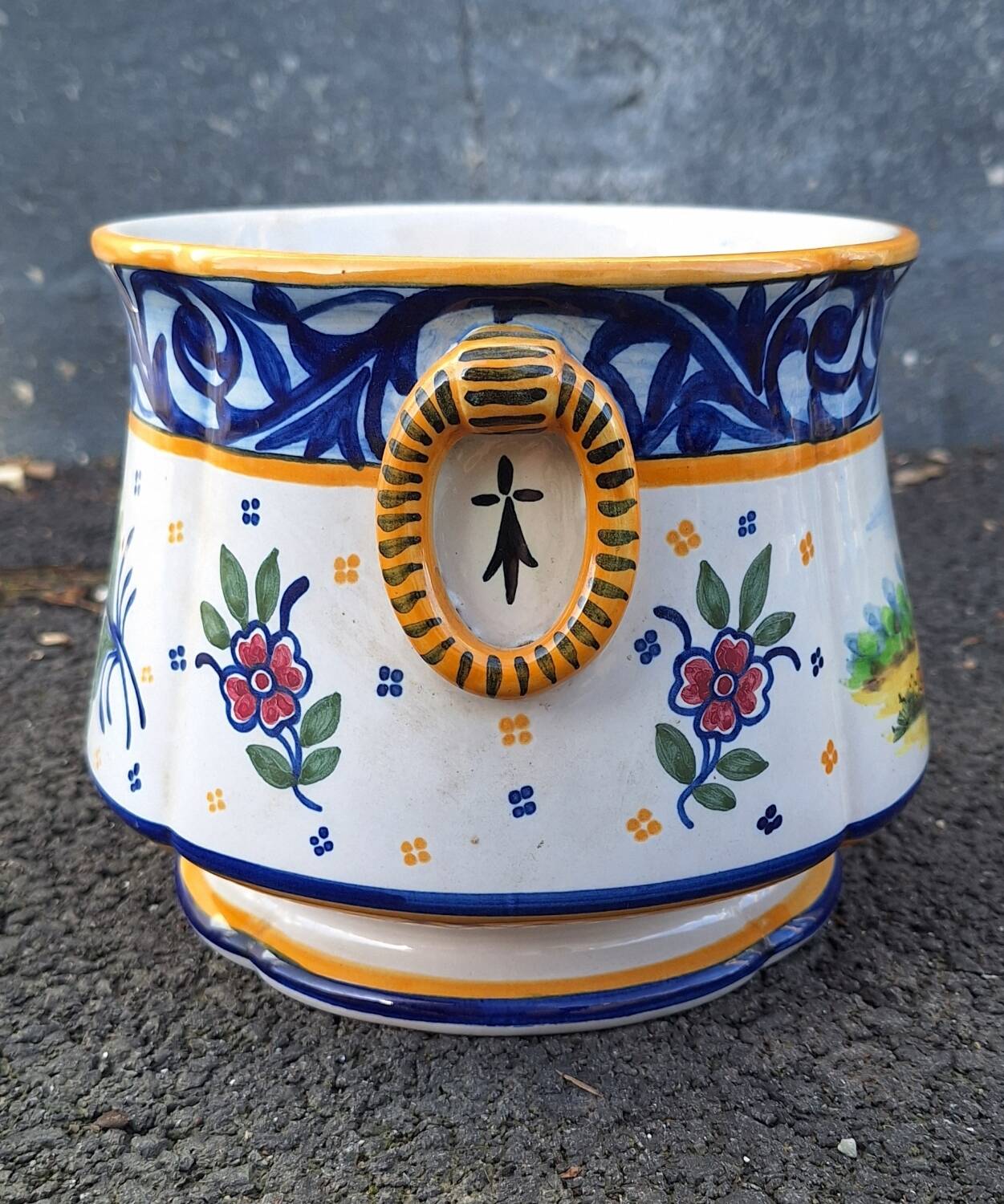 HB Quimper ceramic flowerpot