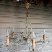 Very beautiful Venetian chandelier with 5 lights / complete and in working condition.