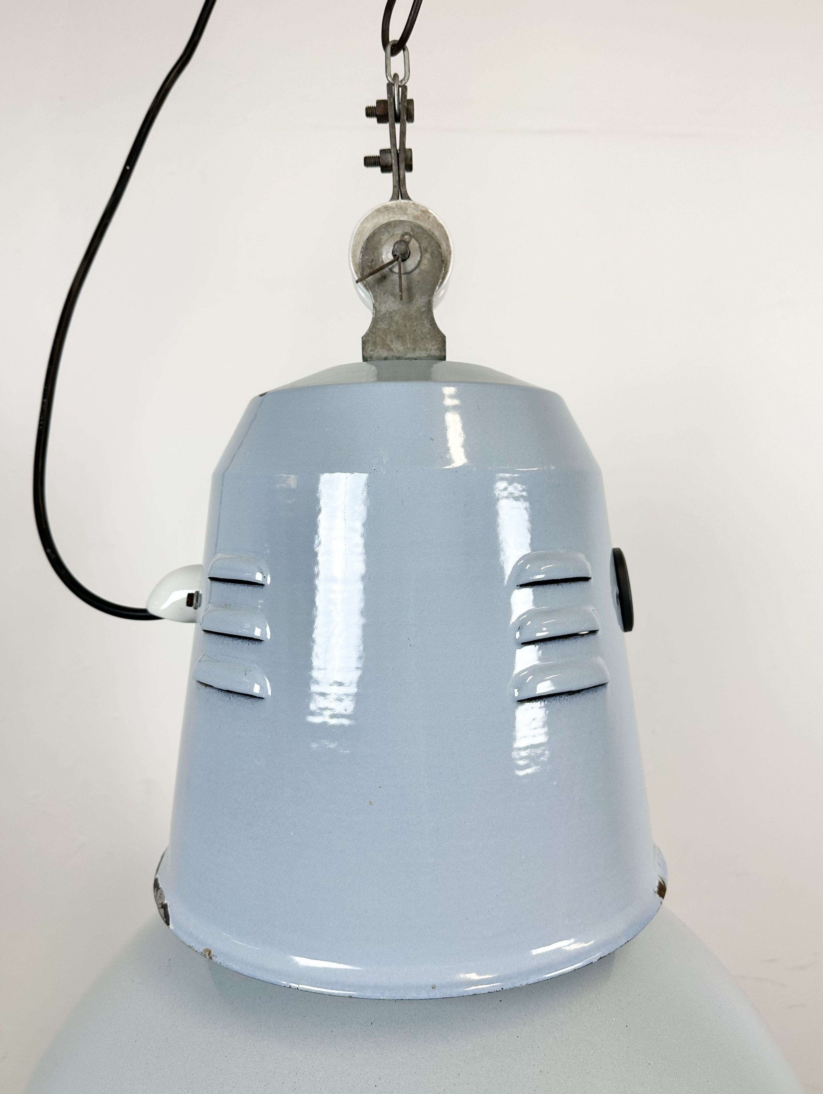 Industrial italien grey enamel lamp from Cariboni, 1970s