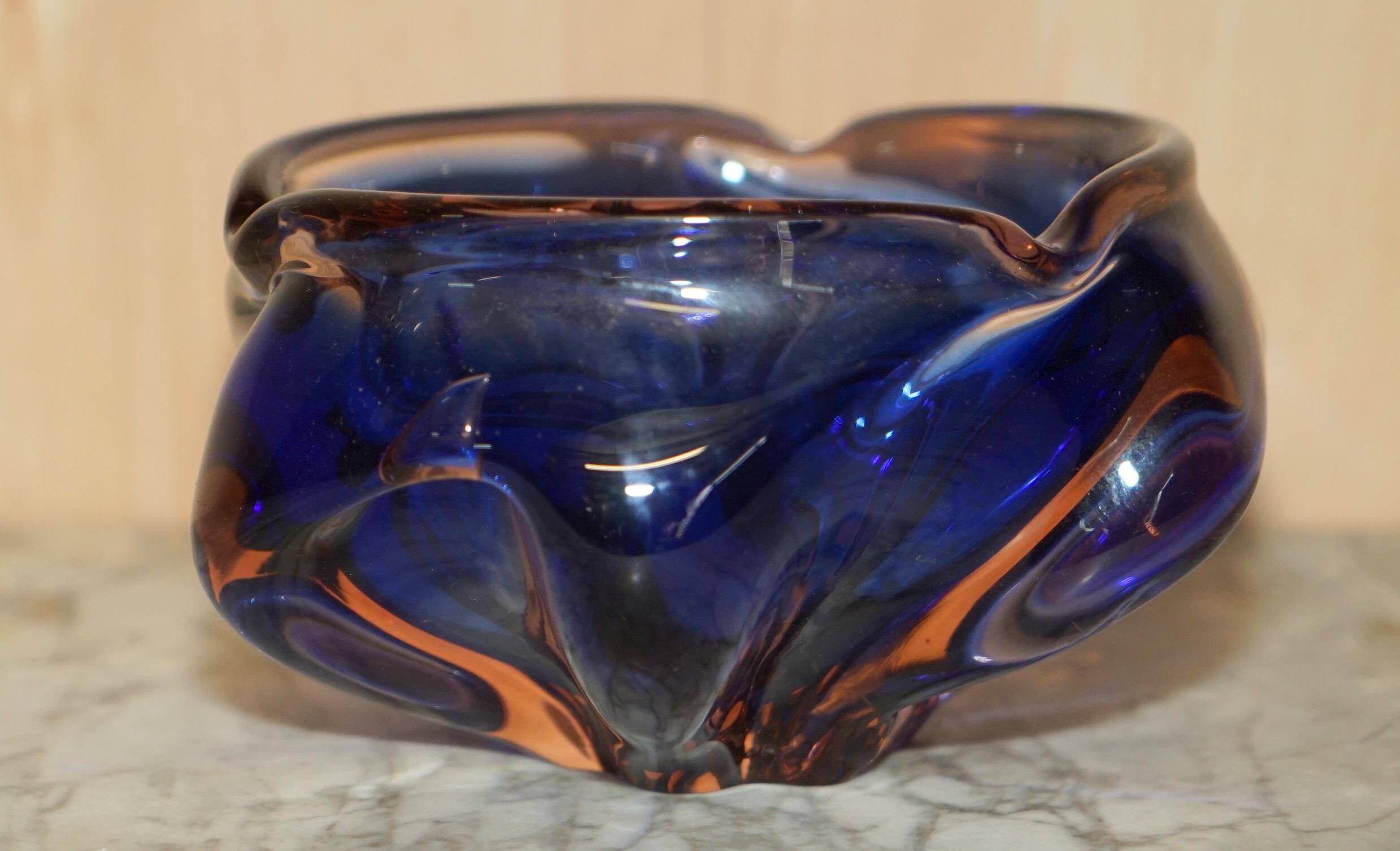 Decorative glass floral bowl