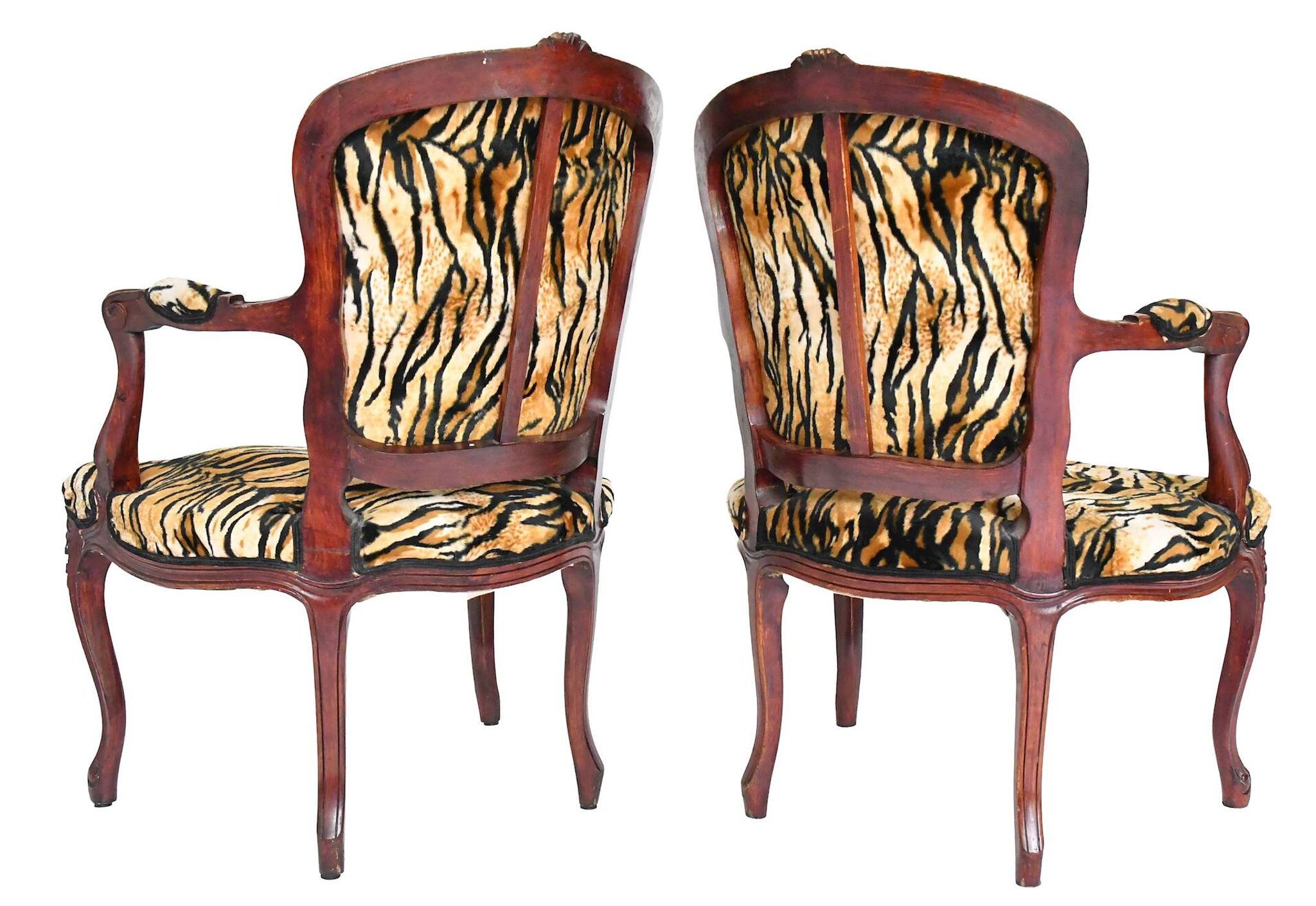 Paire de fauteuils cabriolet de style Louis XV