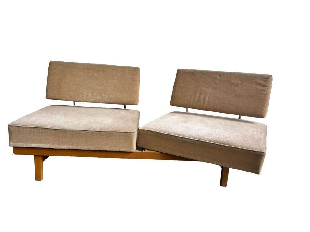 Vintage daybed / sofa bed / two seaters knoll 'stella'
