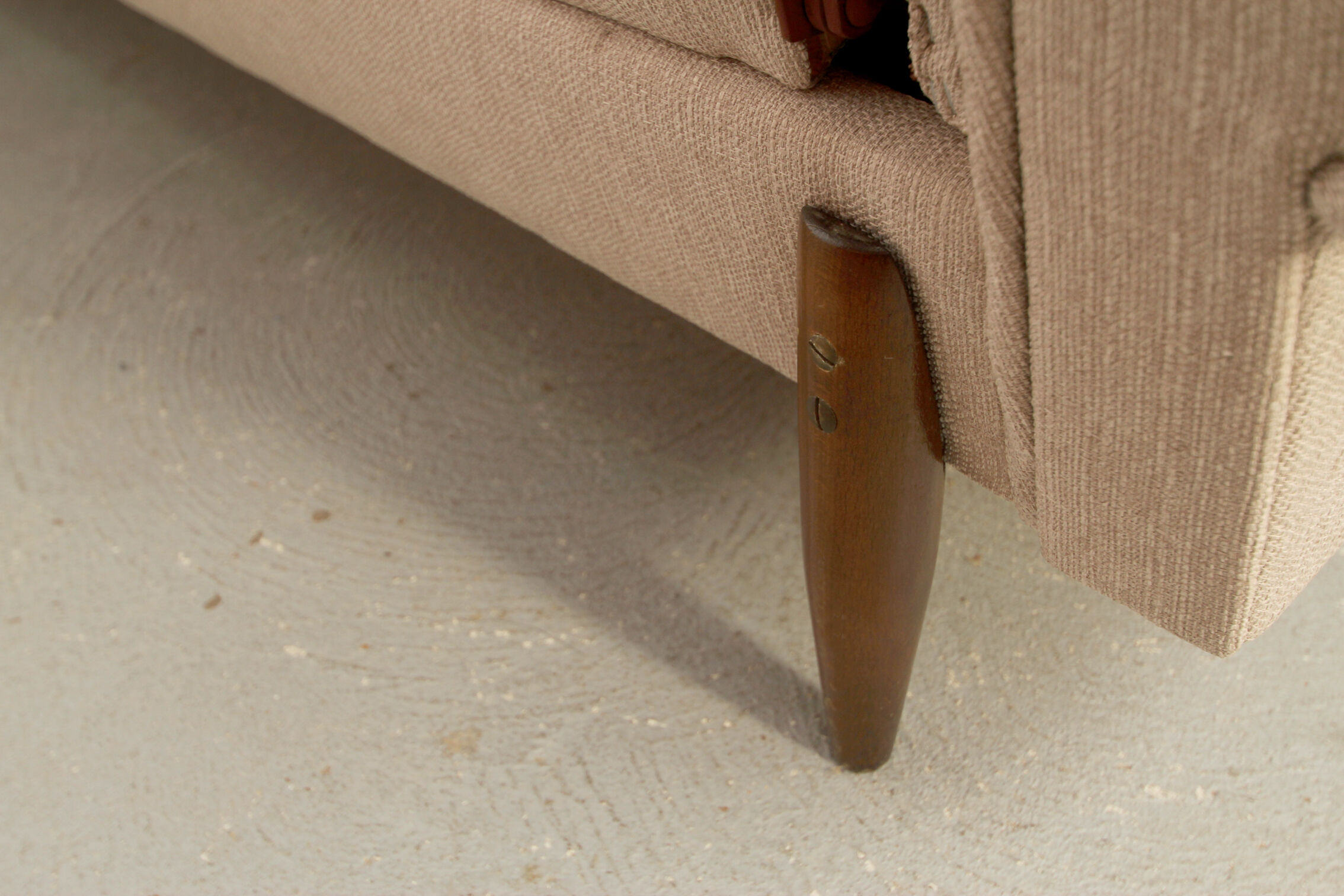 Scandinavian 3-seater sofa in beige, completely restored