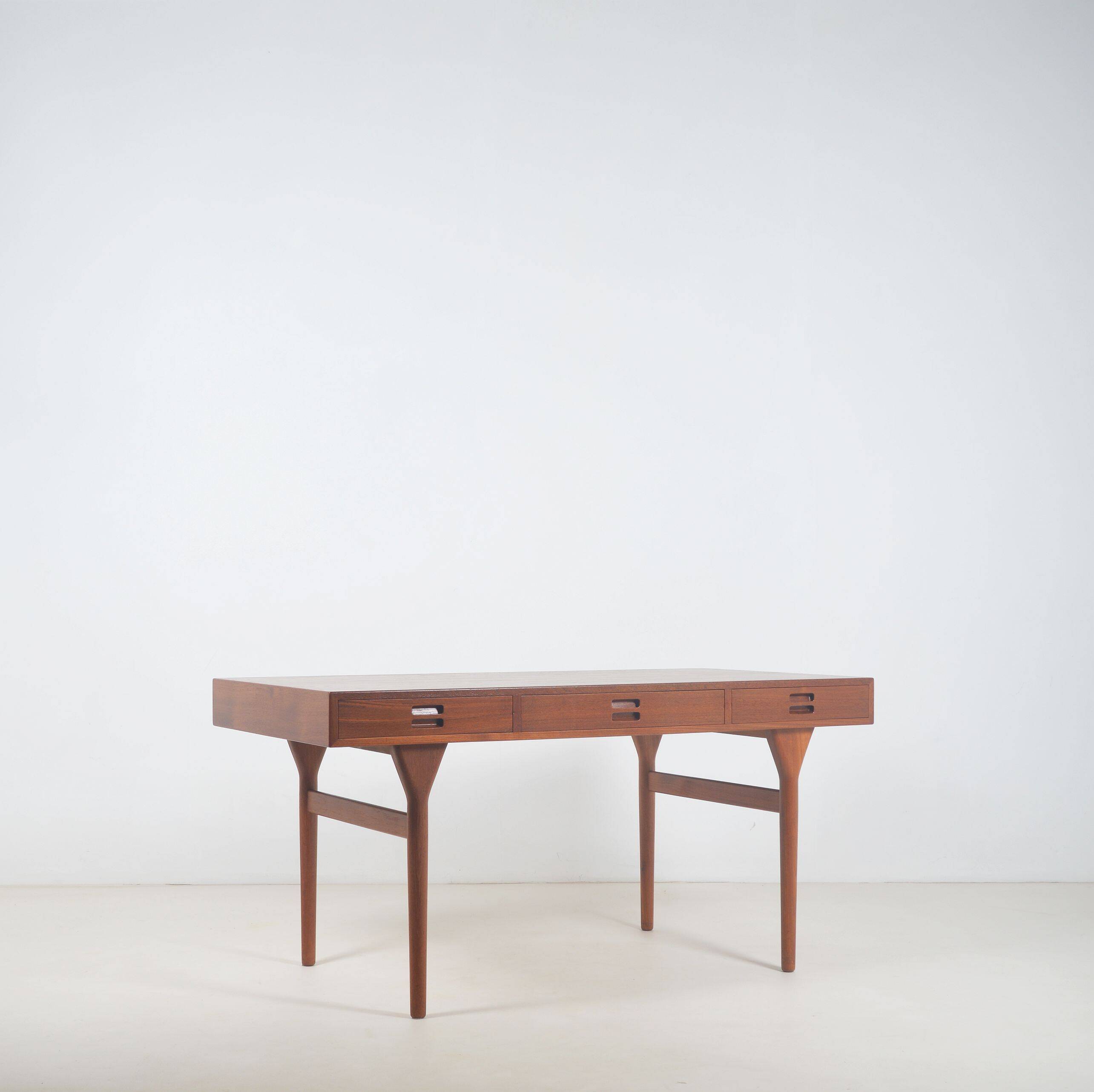 Bureau ND 93/3 par Nanna Ditzel pour Søren Willadsen, 1960
