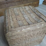 Pouf en bois