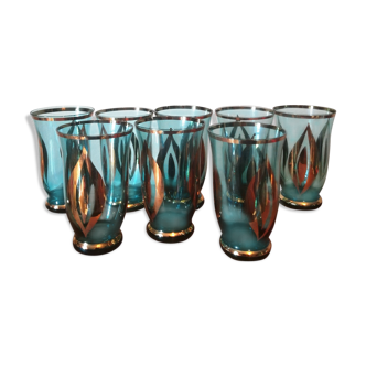 8 glasses of tea 50s