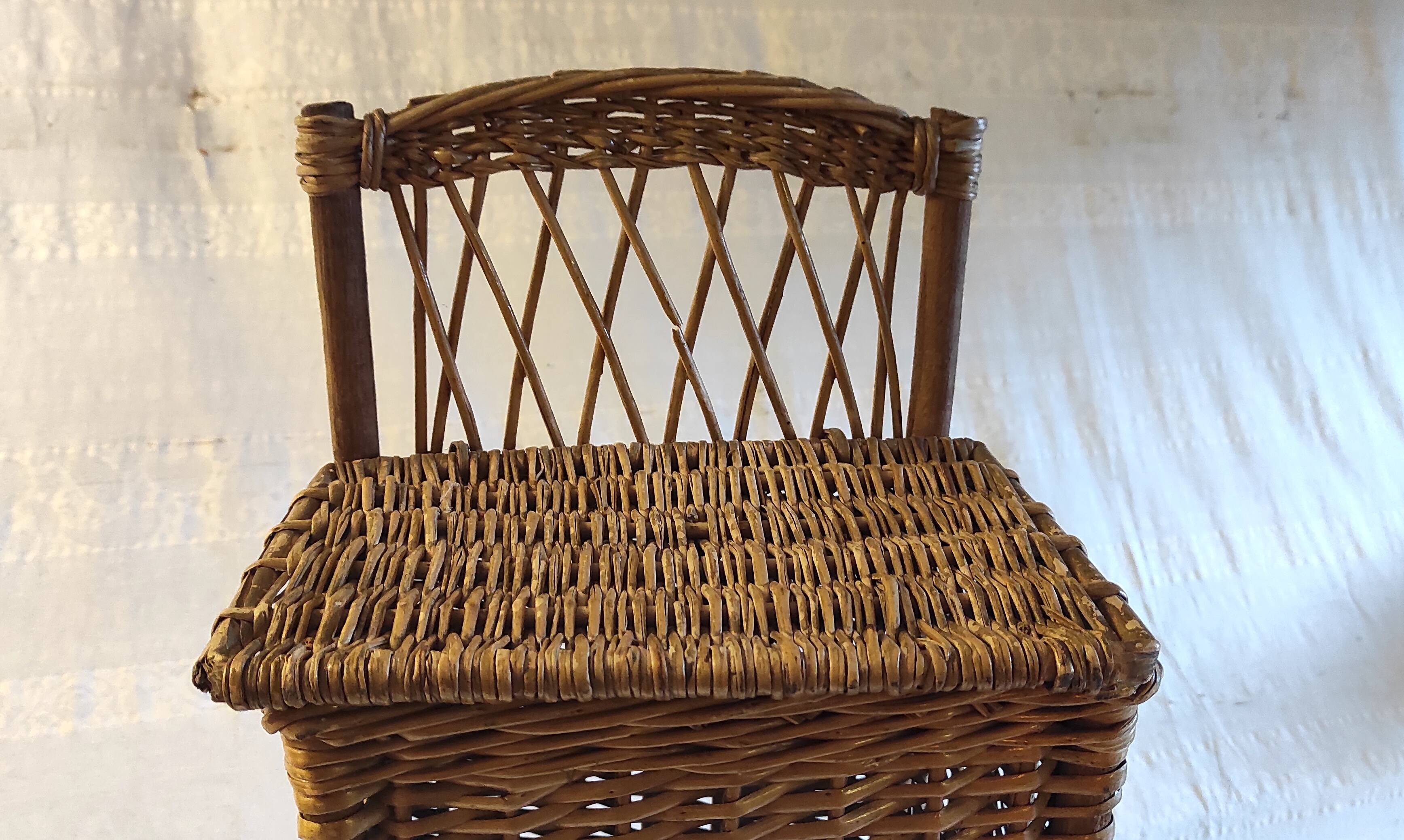 Wicker bread bin - mid-20th century