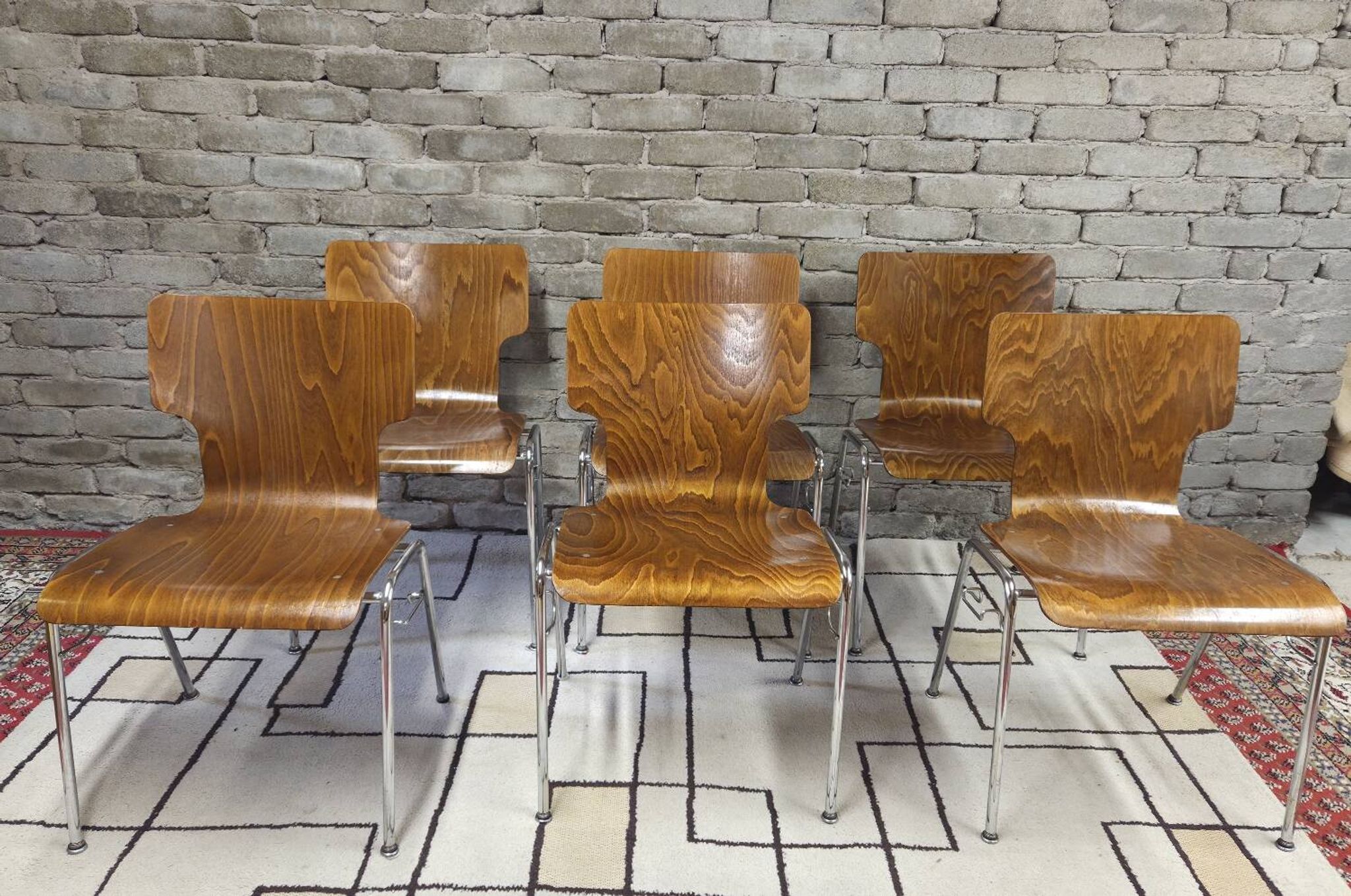 6 vintage Scandinavian chairs from the 1970s.