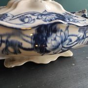 Set of 2 soup tureens, 19th century, Williams & Co. Crown china, Lily patte