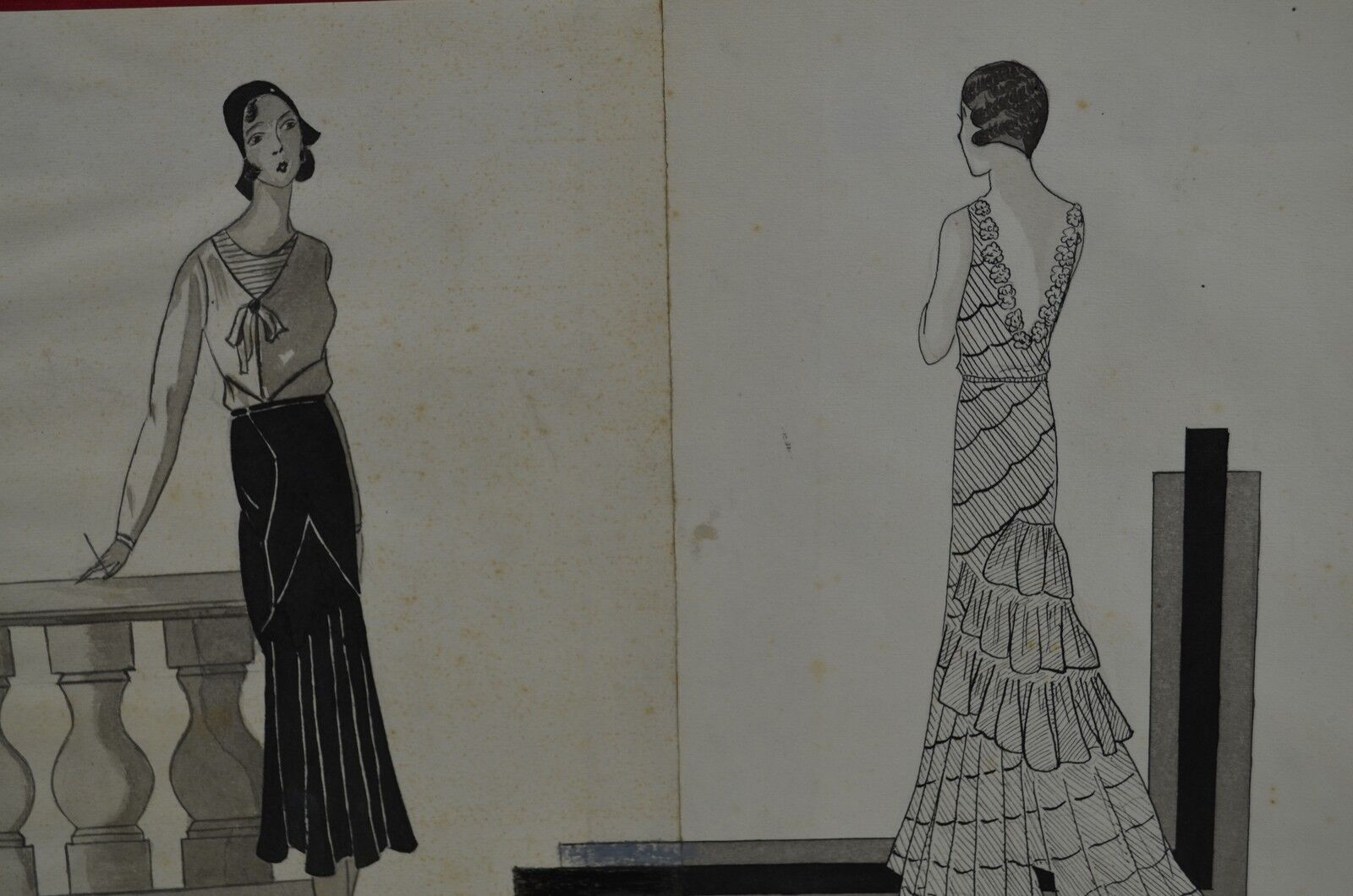 4 dessins de mode à l'encre et au lavis, signés et datés 1930 Marie DELEUSE (XIX-XXème siècle)