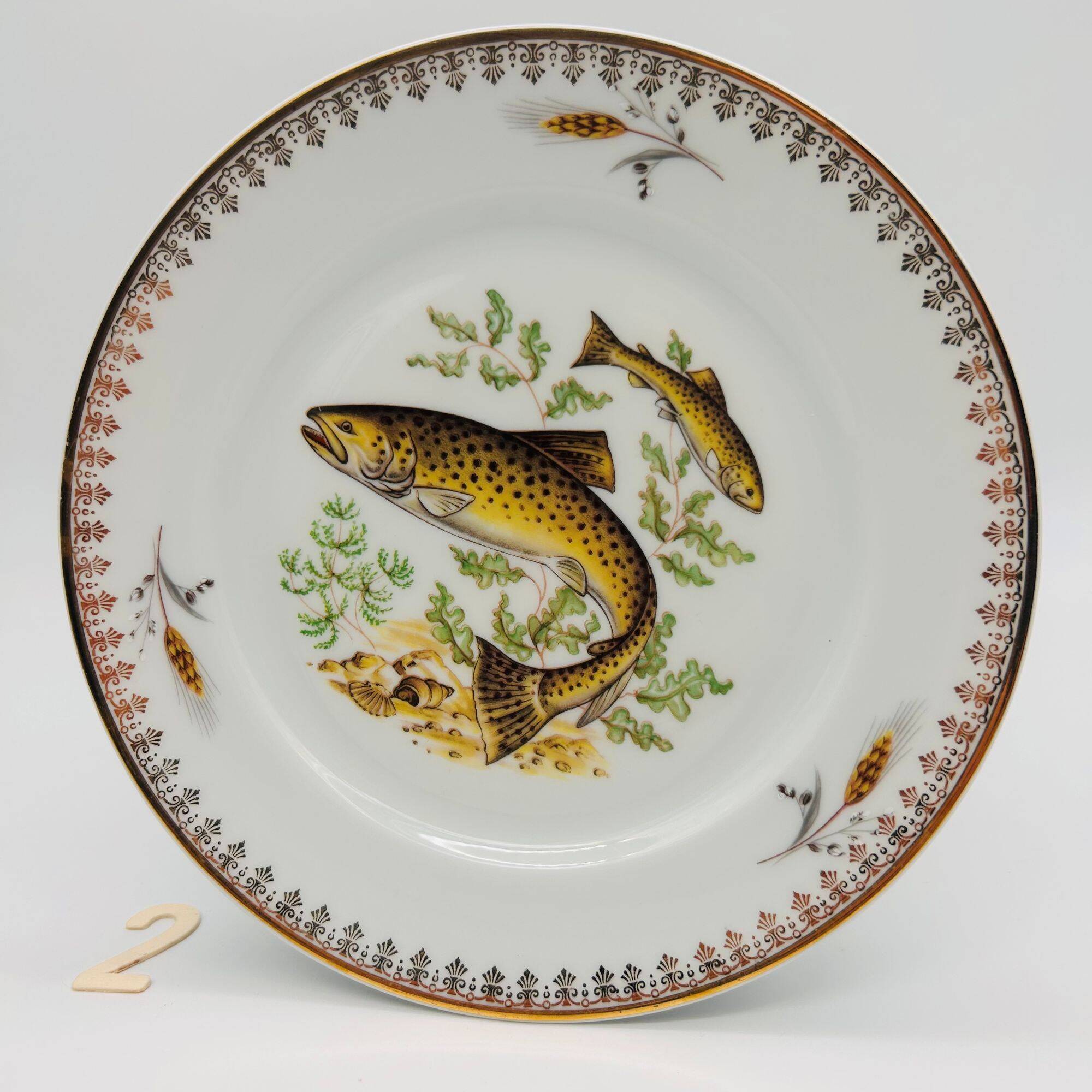 6 Limoges porcelain plates, fish pattern.