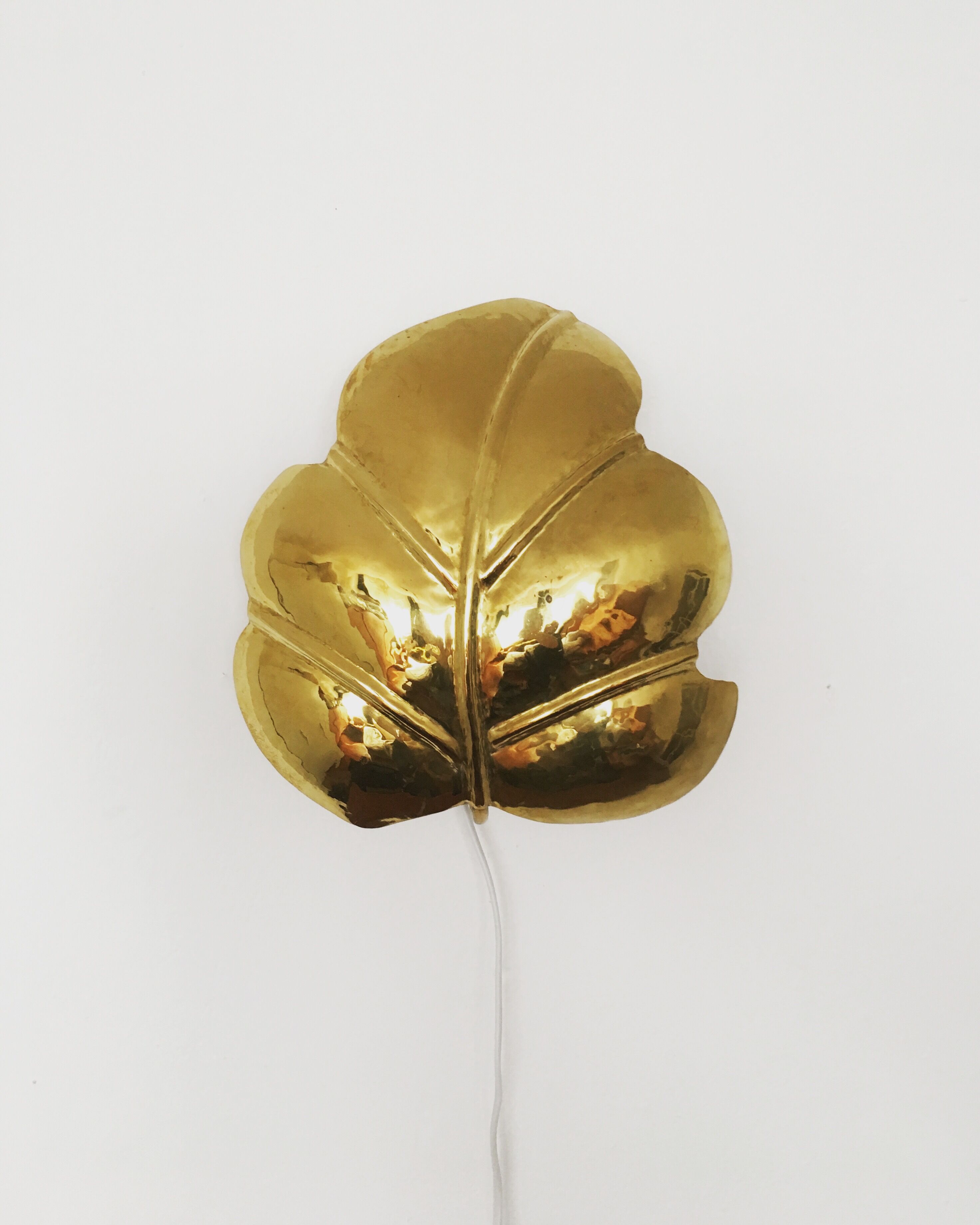 Hollywood Regency brass leaf wall lamp