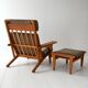 Fauteuil avec repose-pieds Hans Wegner GE 375
