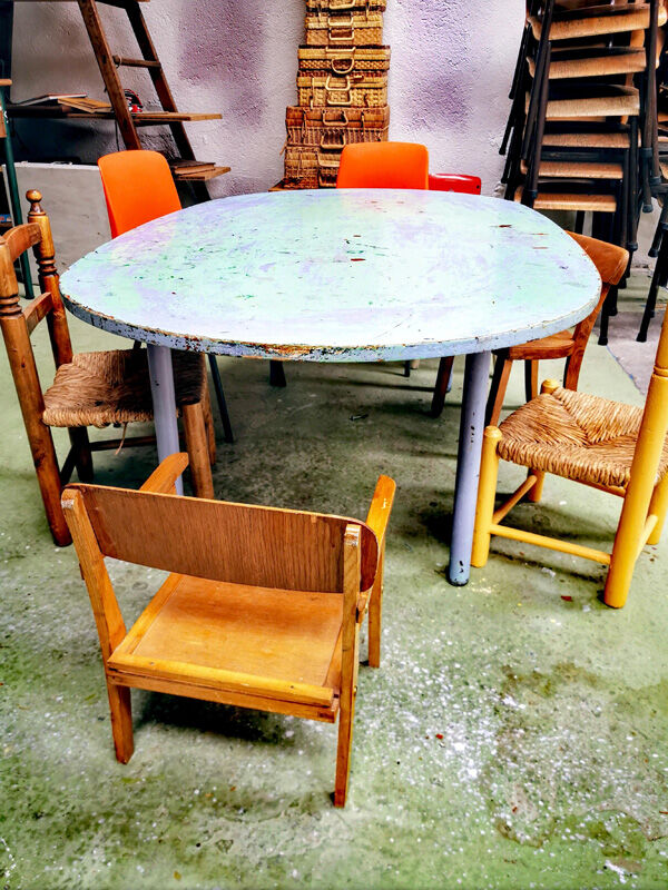 Kindergarten activity table