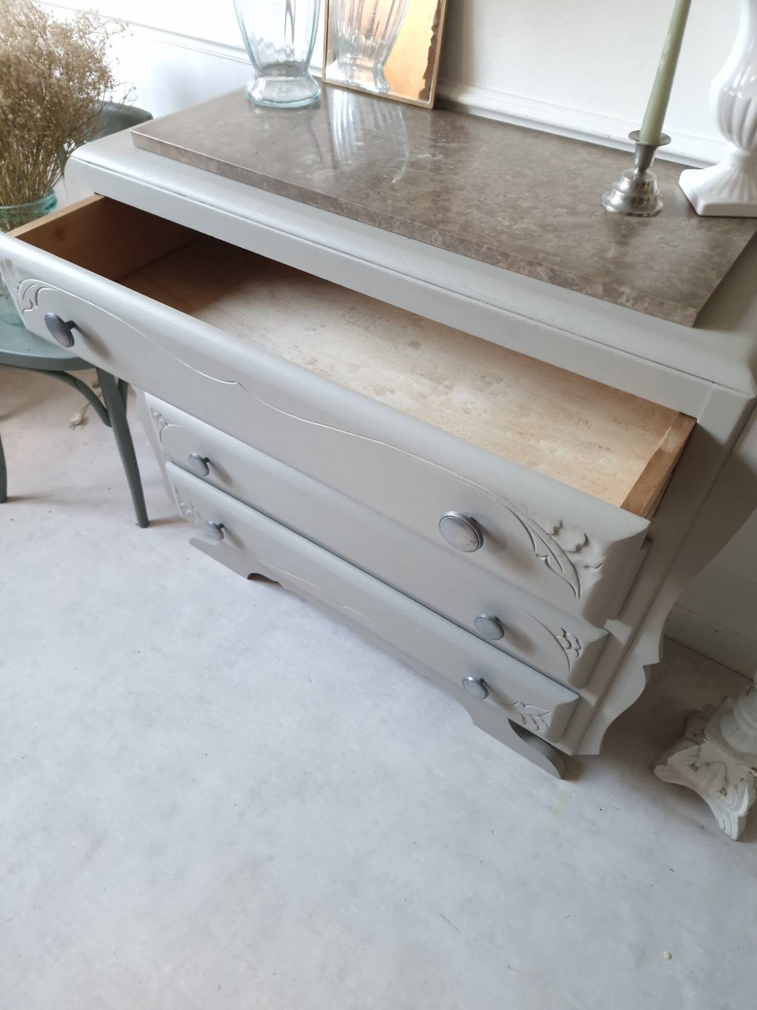 Art Deco chest of drawers