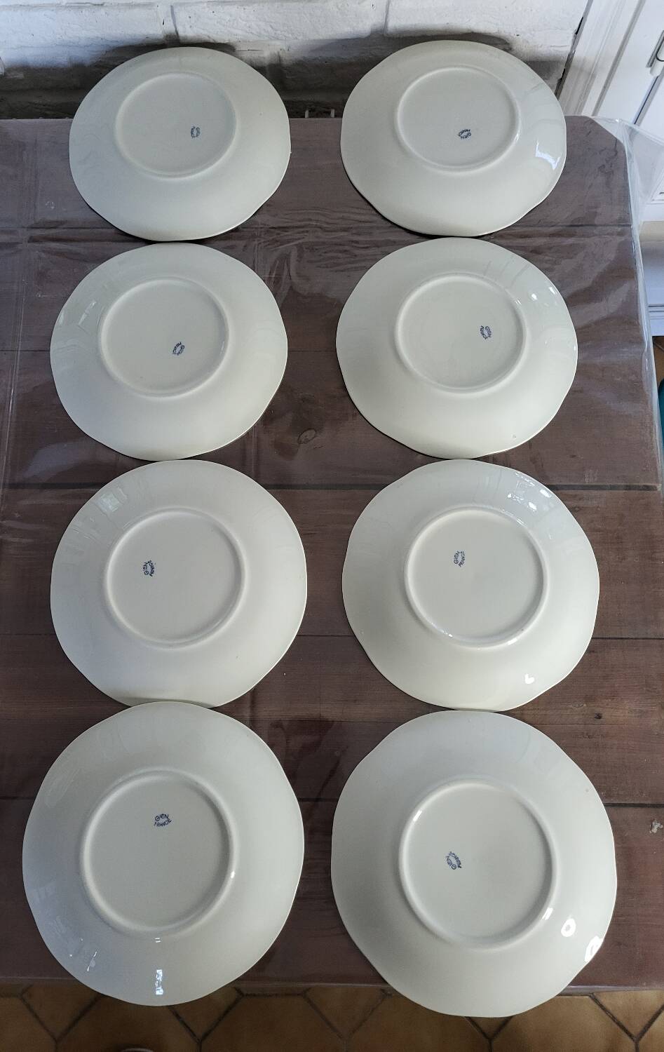 Gien plates