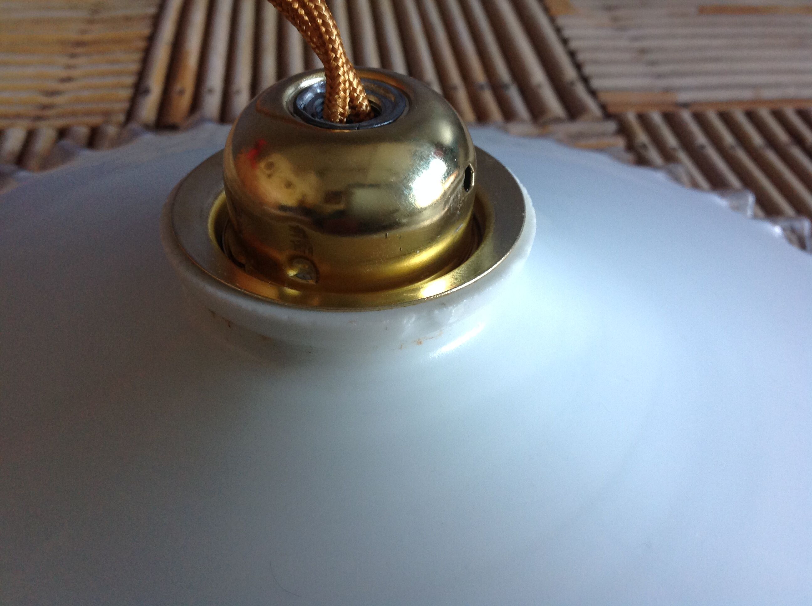 Suspension en opaline blanche