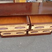 Six-drawer mahogany and straw chest of drawers, circa 1950, made in Mexico