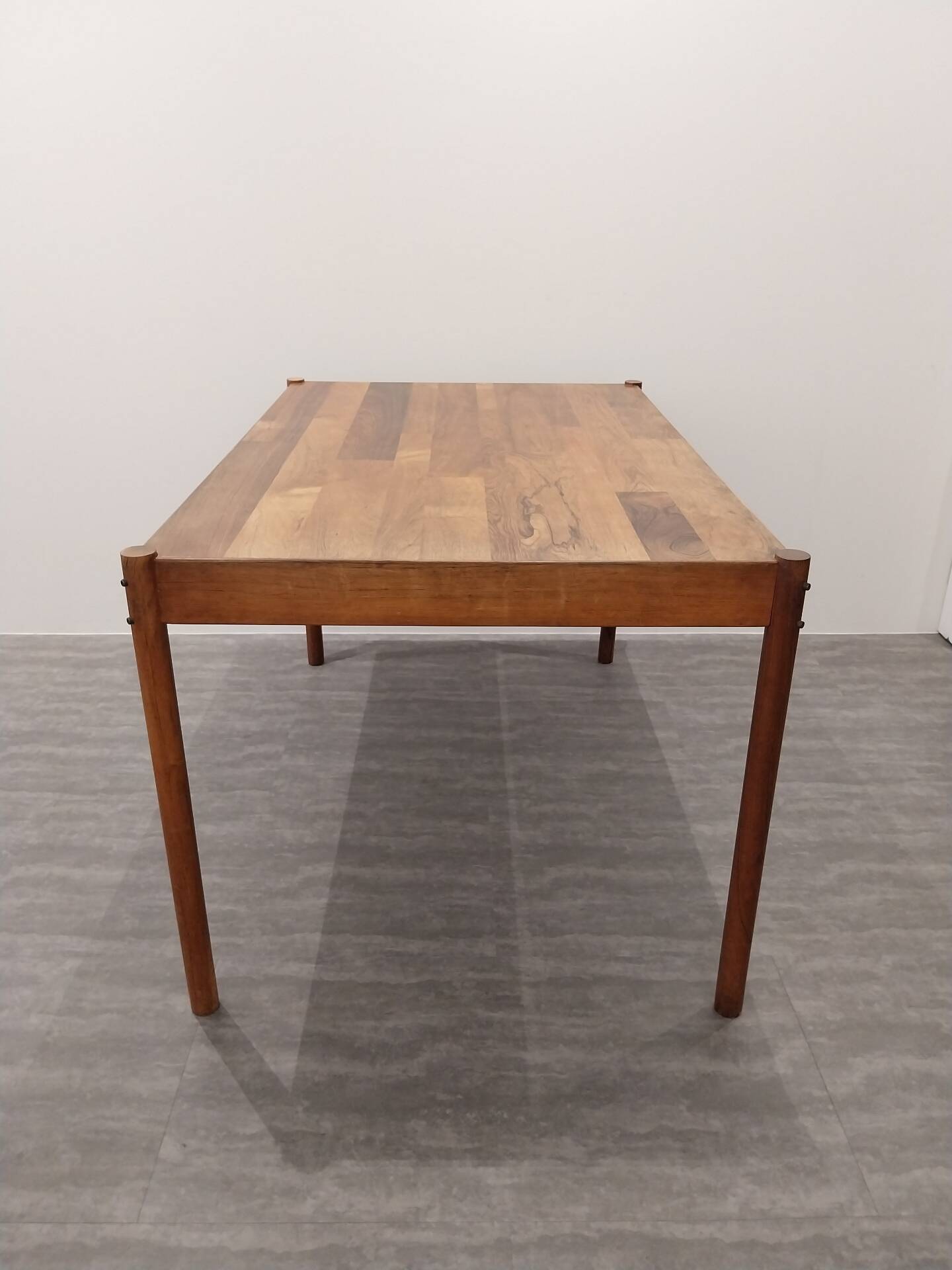 Dining table design Jorge Zalszupin