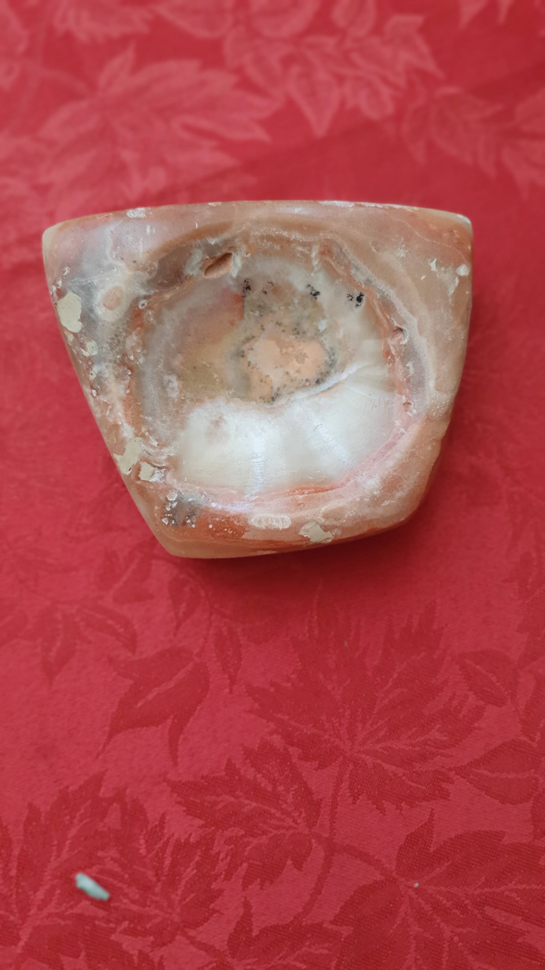 Polished agate soap dish or ashtray