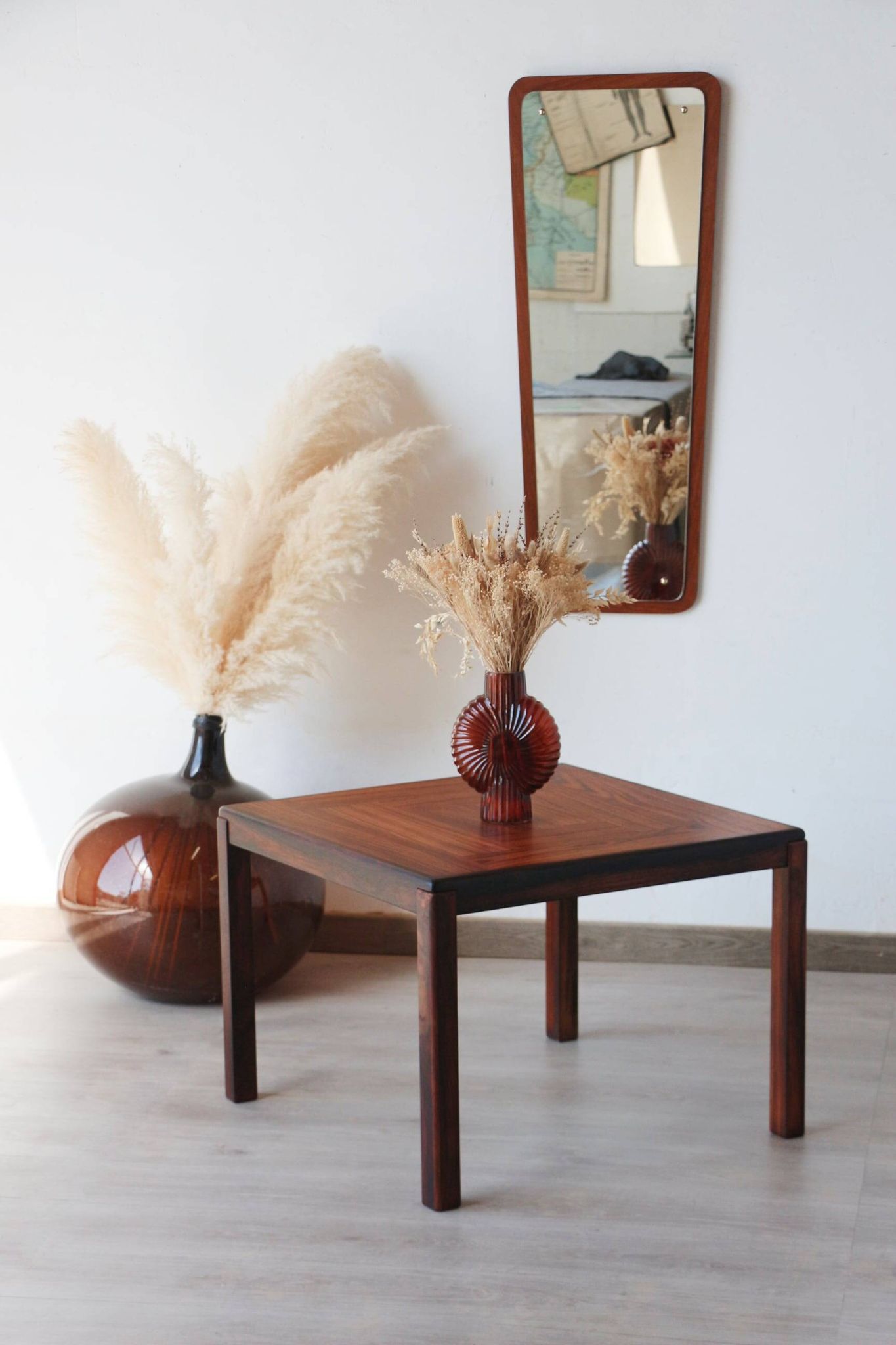 Table d’appoint carrée en palissandre – Henning Kjaernulf pour Vejle Stole