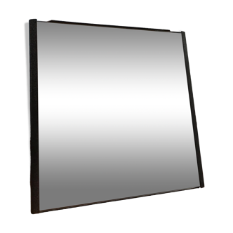 Square mirror to install