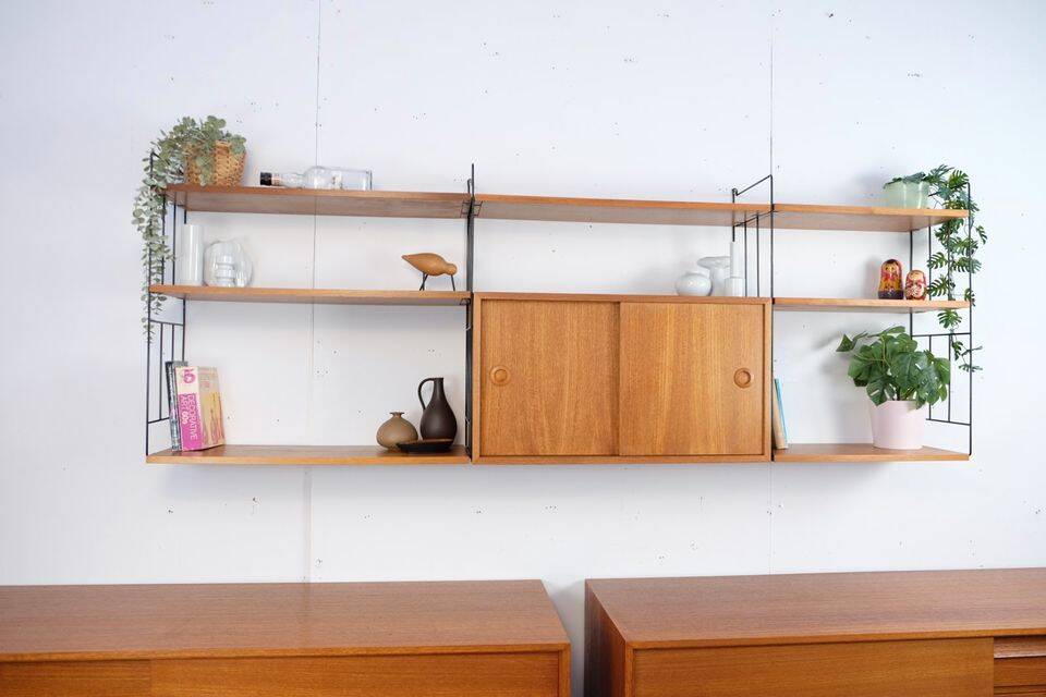 WHB shelf in teak, retro vintage style from the 60s-70s.