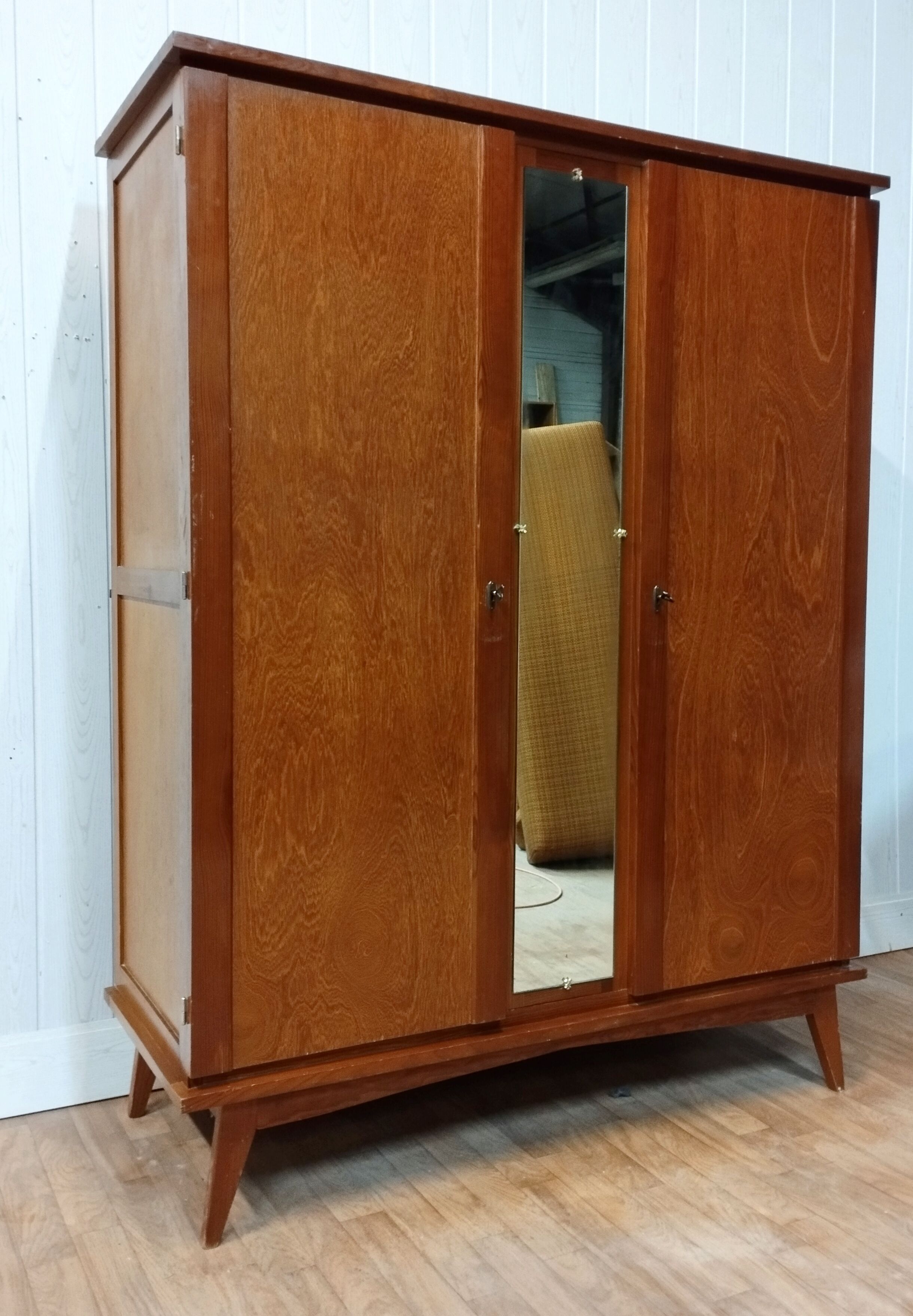 Vintage wardrobe feet compass