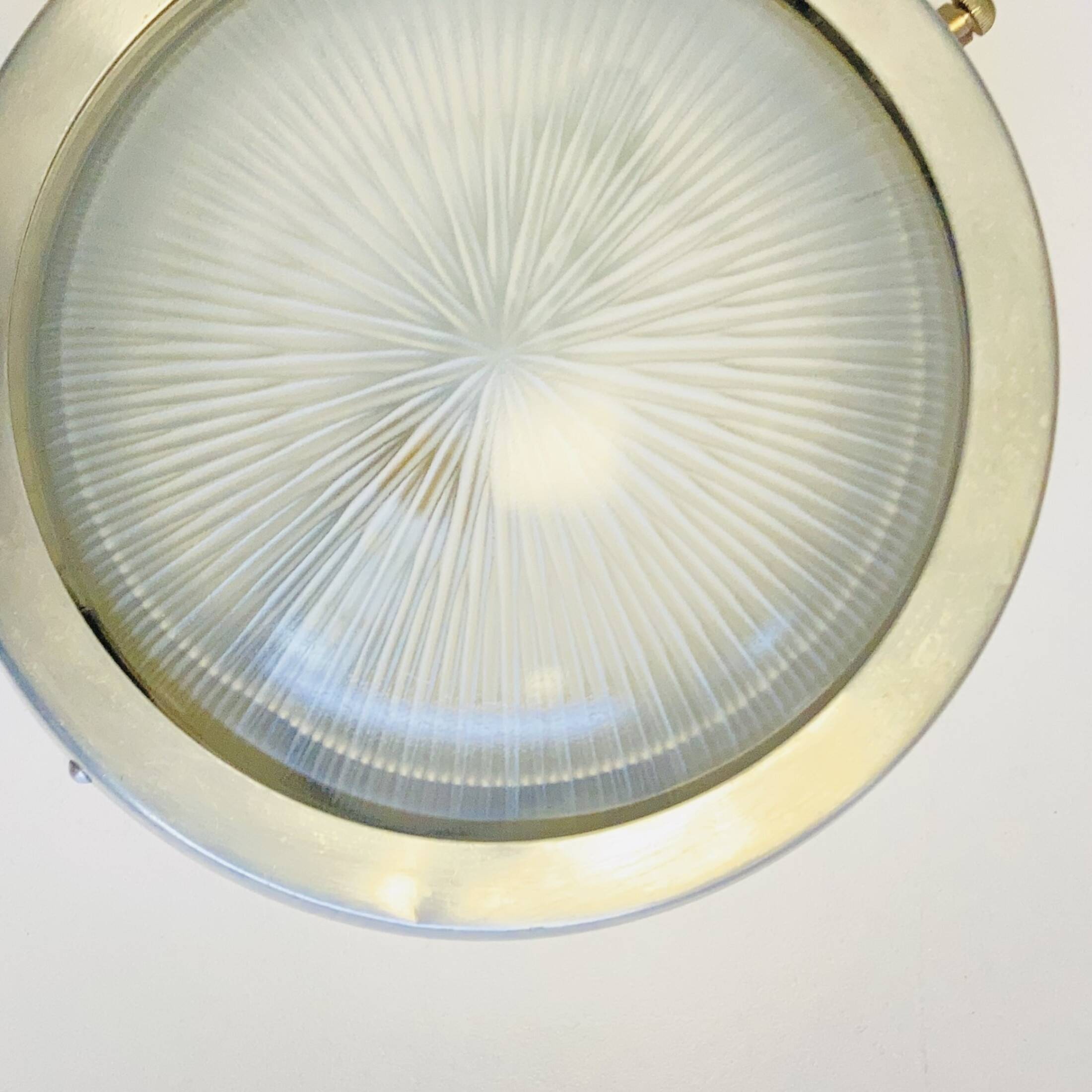 Minimalist ceiling light in Holophane type glass and aluminum LAMP-7057