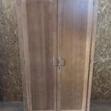 Vintage double oak cloakroom