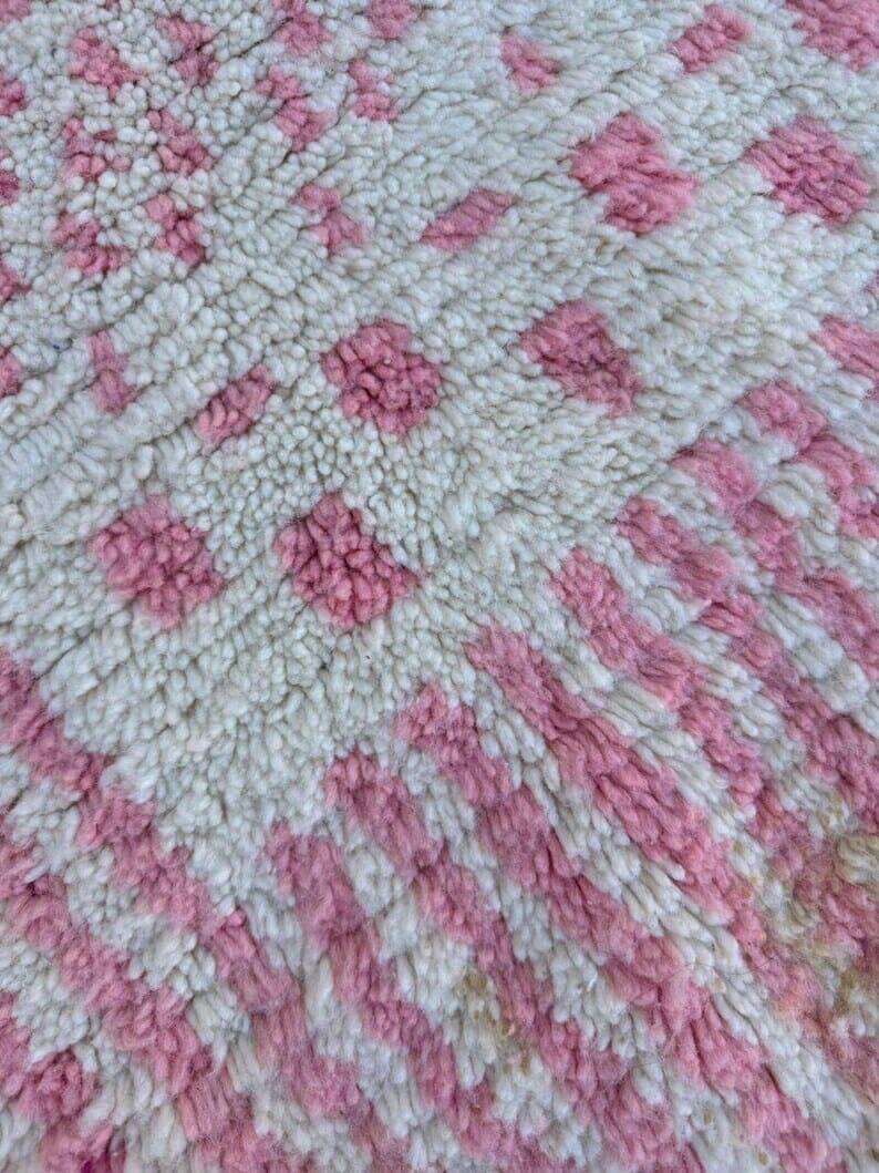 Hand-woven Berber Beni Ouraine rug