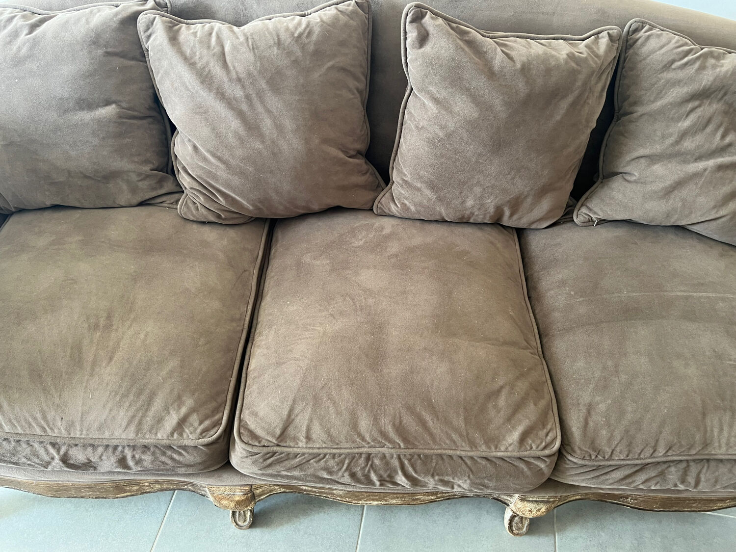 Baroque Pompadour sofa