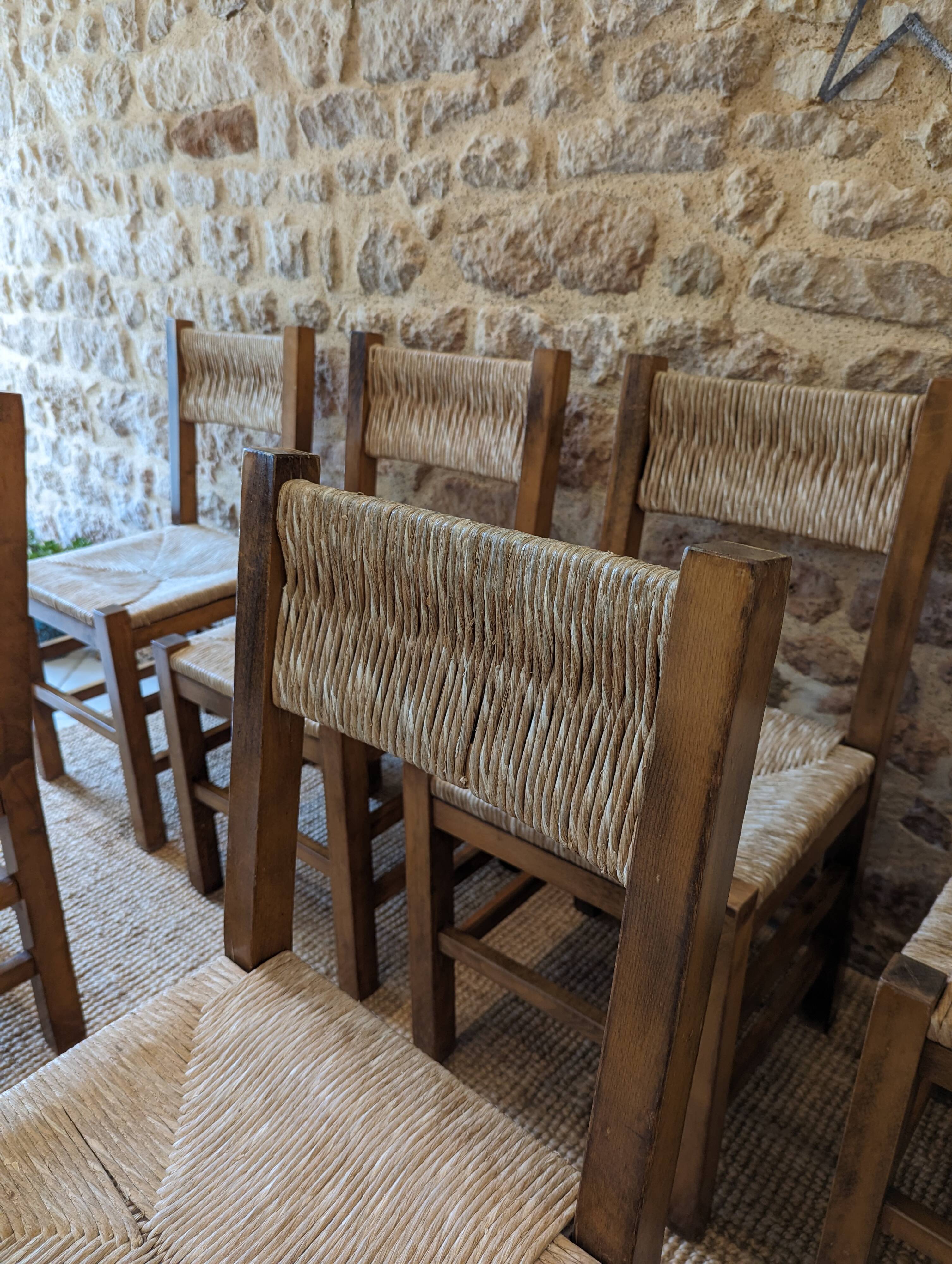 Six chaises en paille