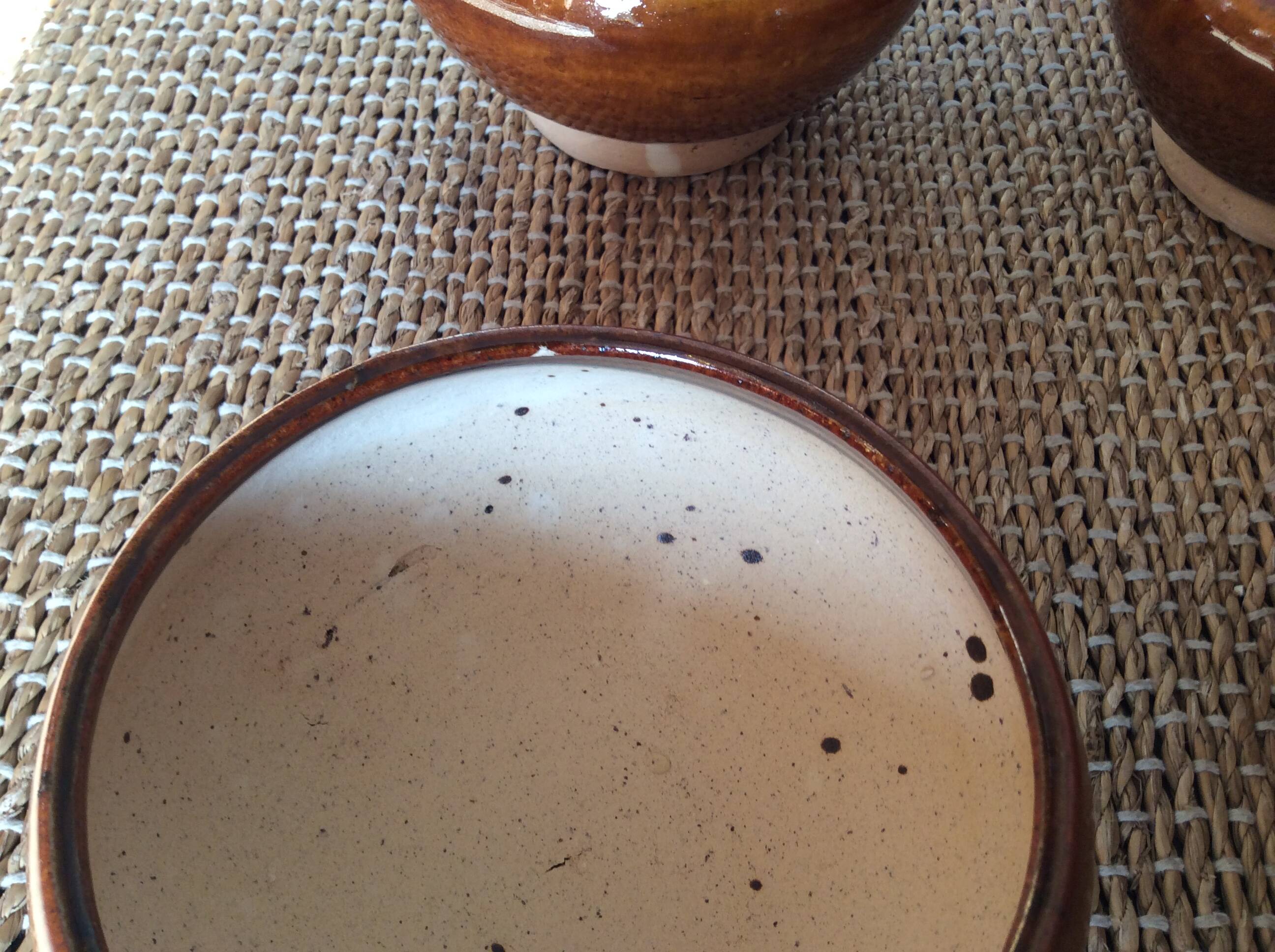 10 stoneware bowls