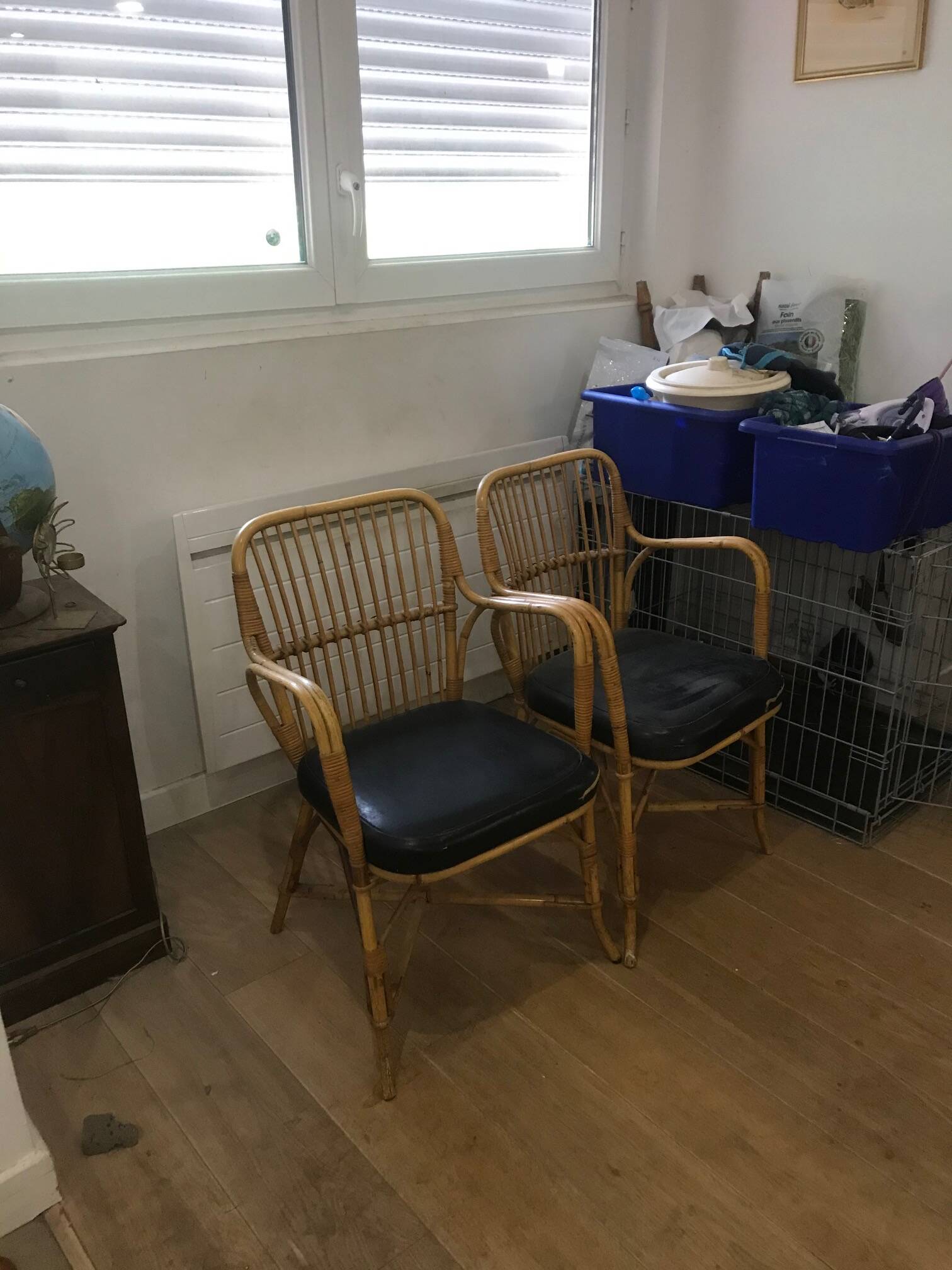 Pair of vintage rattan and leatherette armchairs
