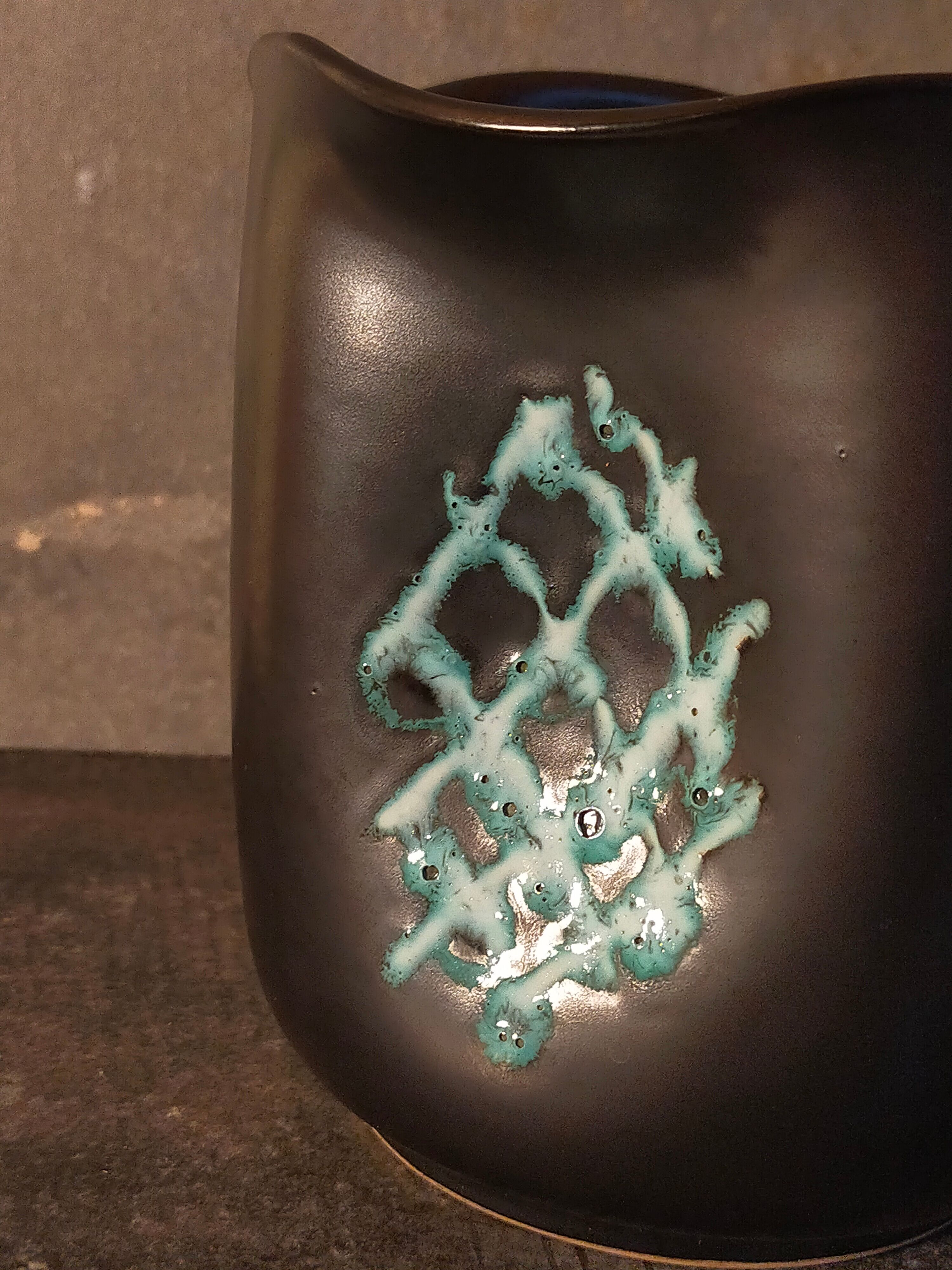 Ceramic potter's pot cover vase 50s