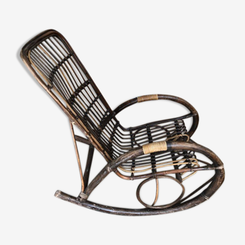 Rocking-chair vintage en rotin