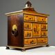 Cabinet d'art en marqueterie allemande