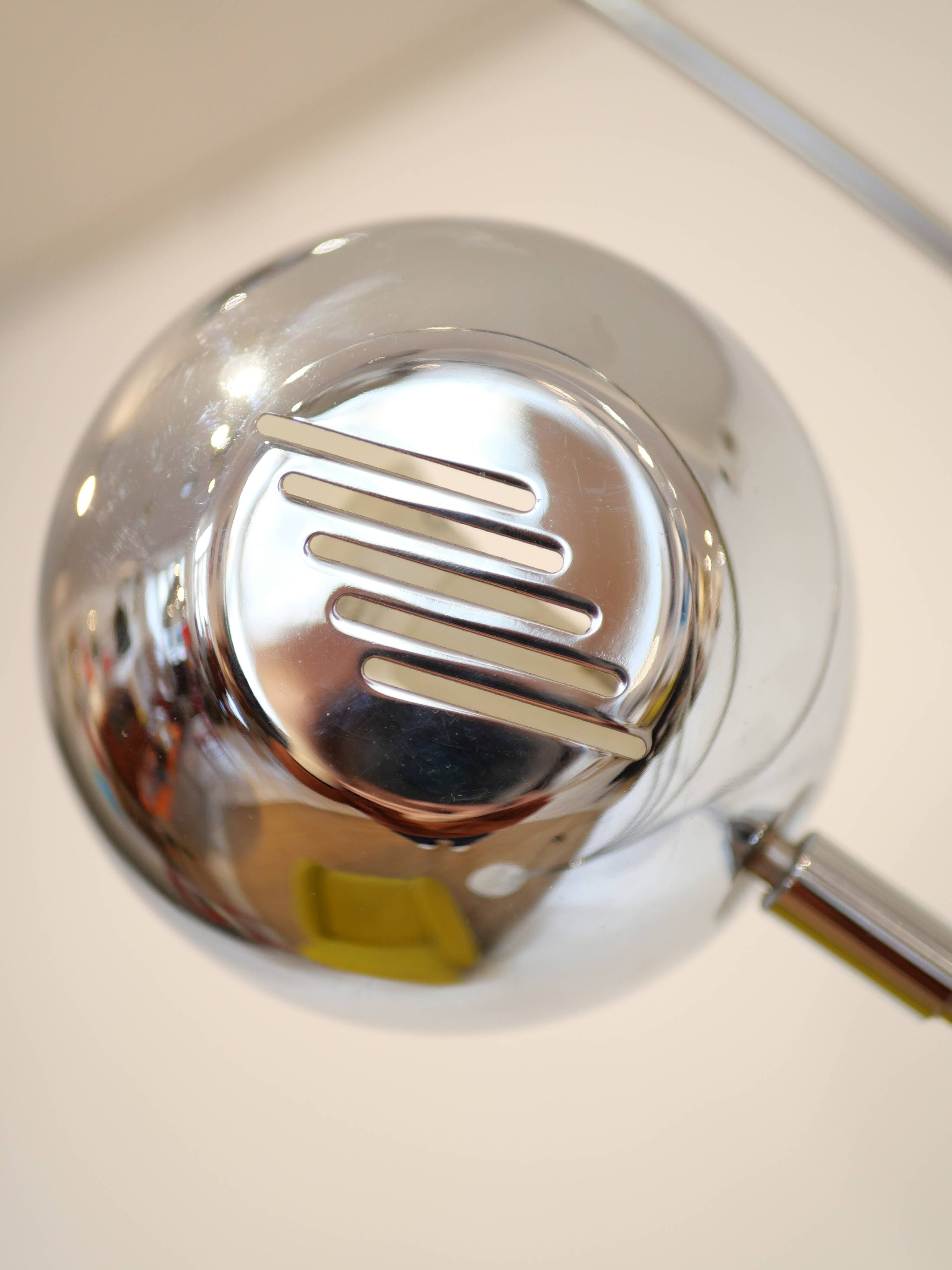 Lily of the valley floor lamp with 5 branches