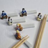 Six Le Merzer porcelain knife holders, 6 cm