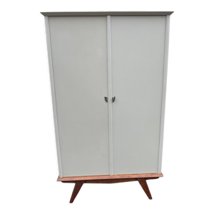 Armoire vintage pieds
