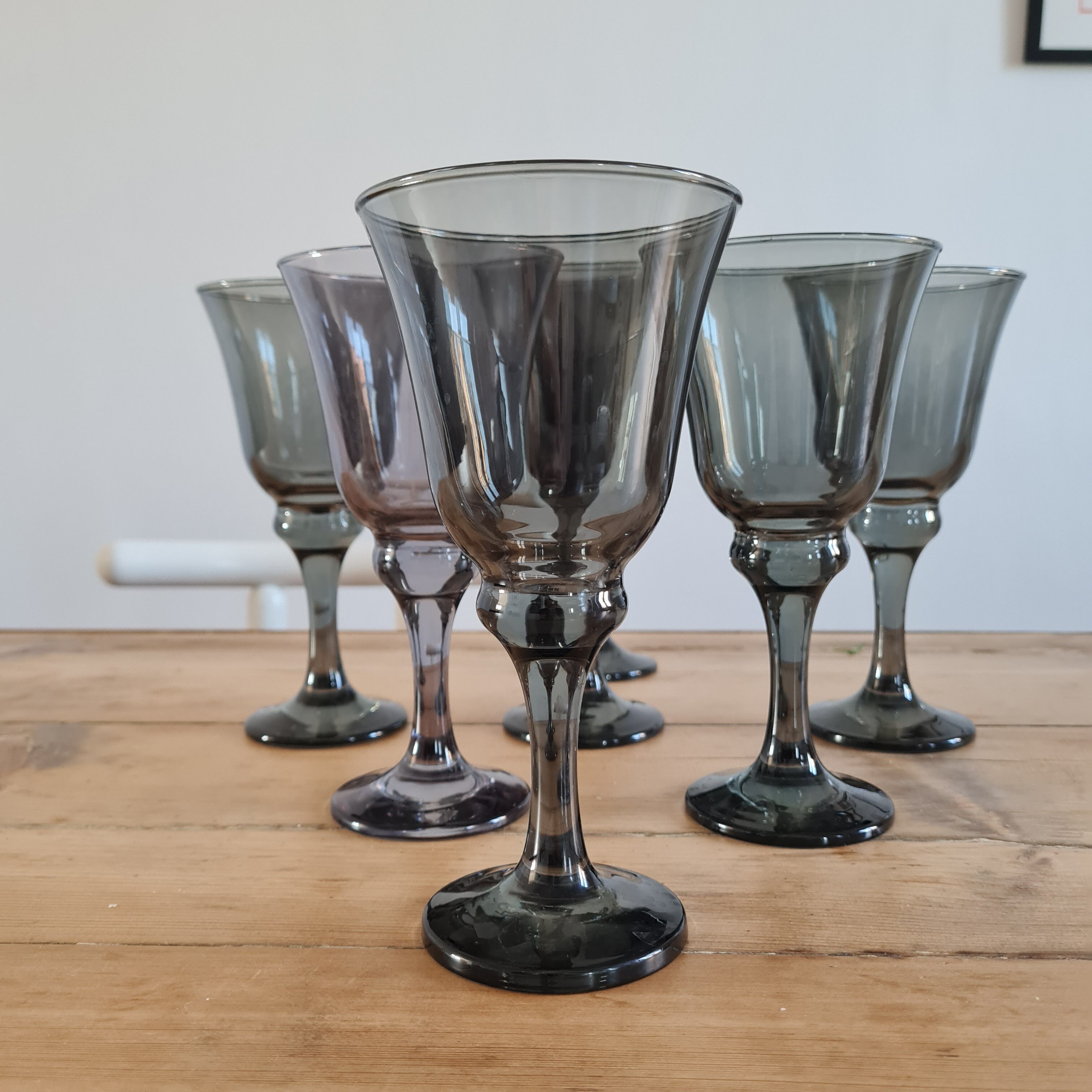 Service of 7 wine glasses