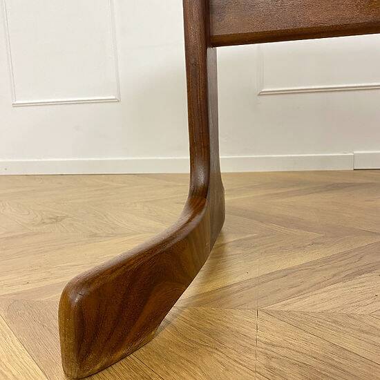 G plan fishtail dining table