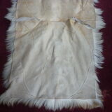 Skin of goat tannee white and beige 137x69cms