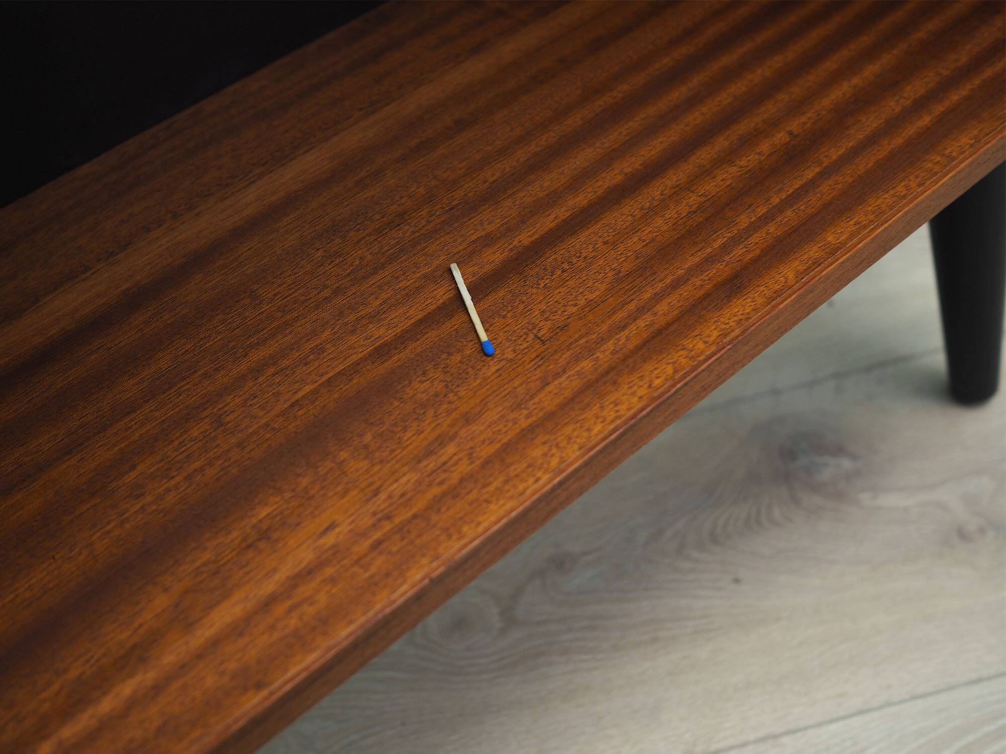 Bibliothèque en teck, design danois, années 1970, production : Danemark