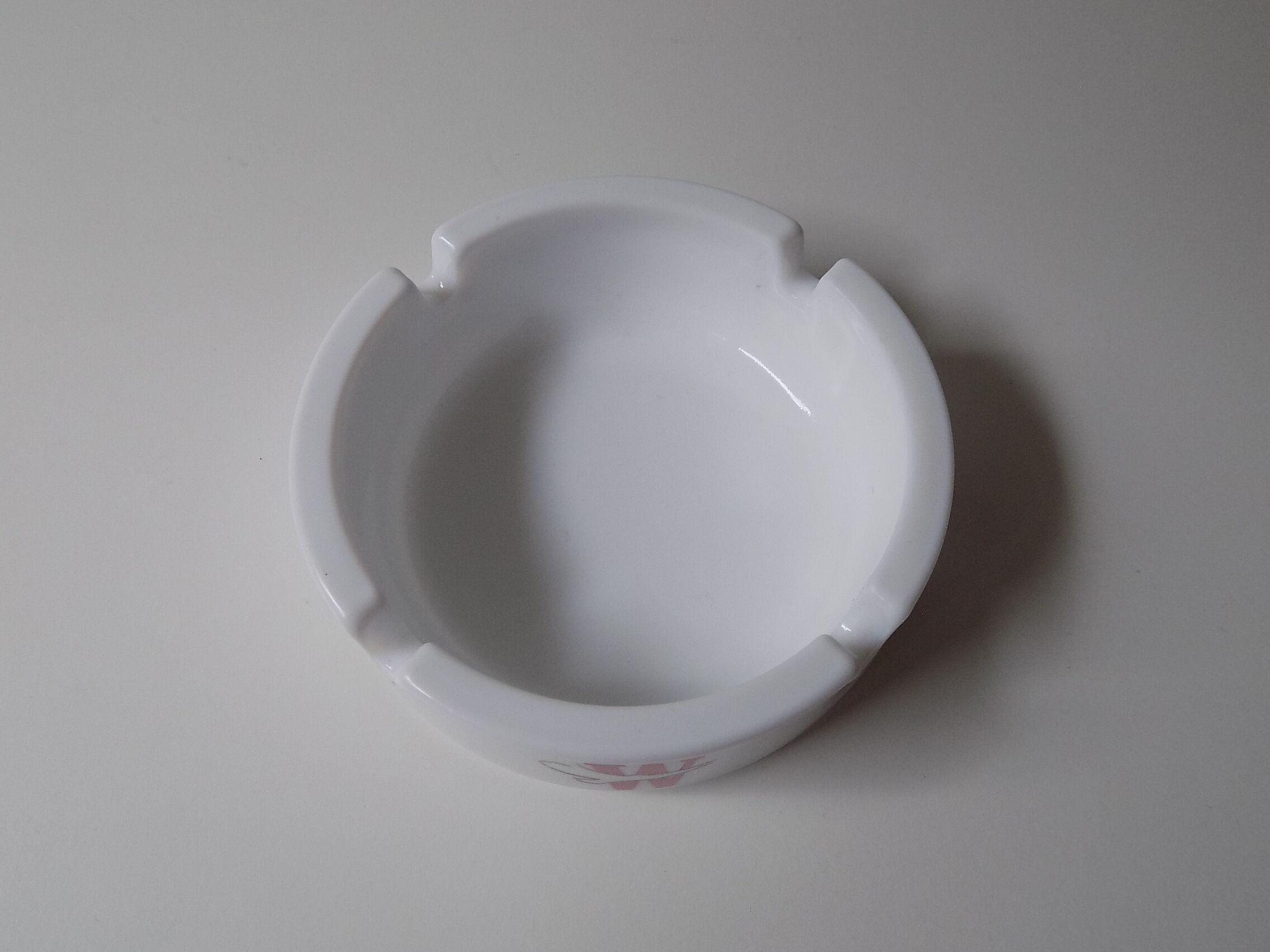 Winston opaline ashtray